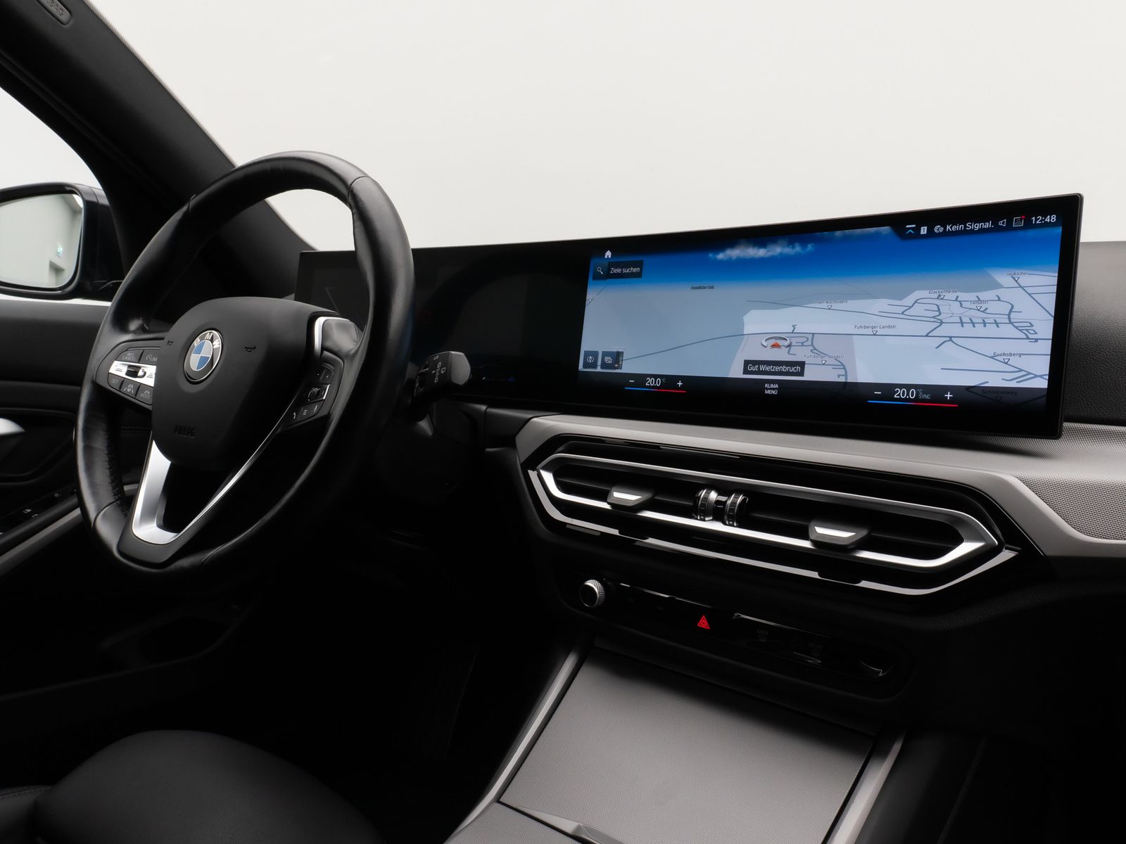 Fahrzeugabbildung BMW 318d Kamera HUD DAB ACC Komfort Alarm Sport
