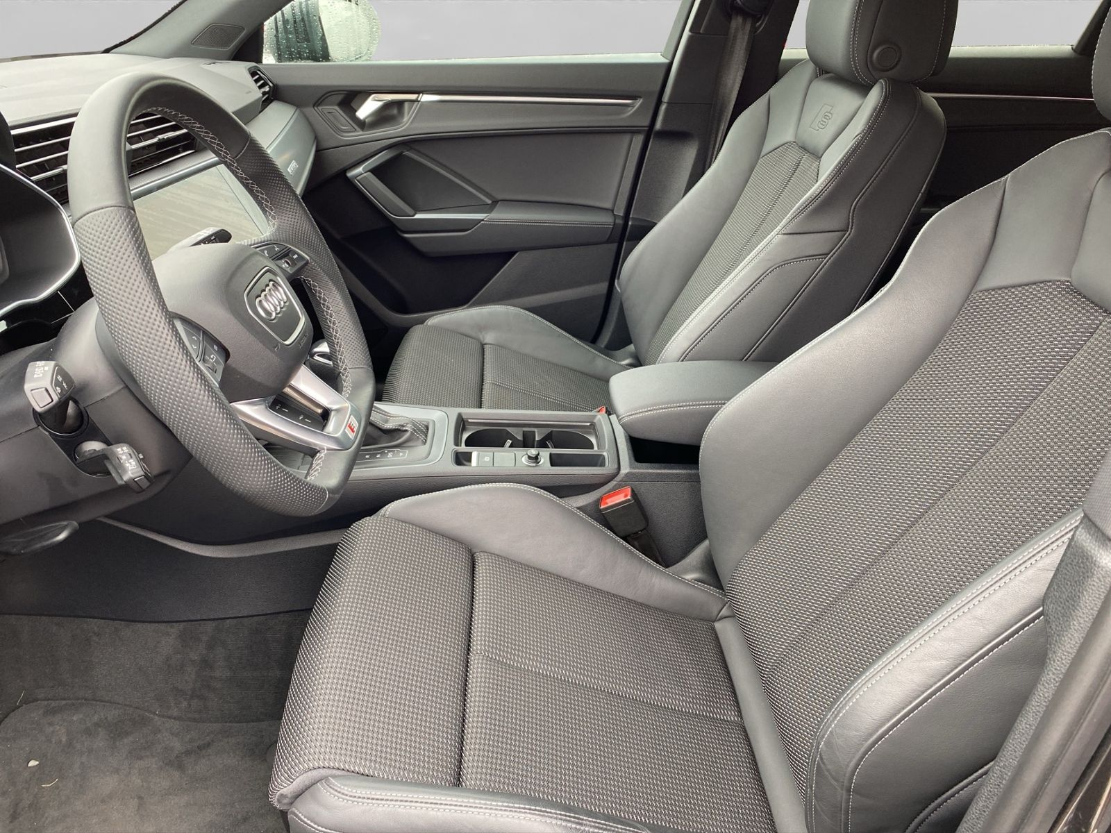 Audi Q3 - Bild 10