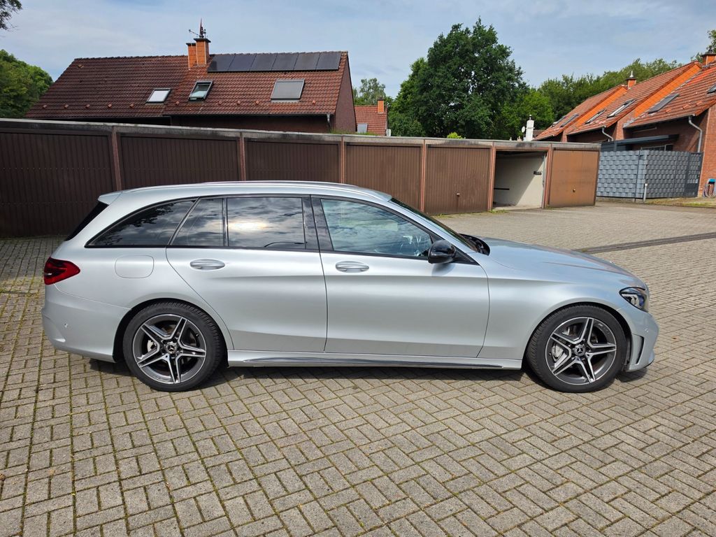Image of Mercedes-Benz C 200