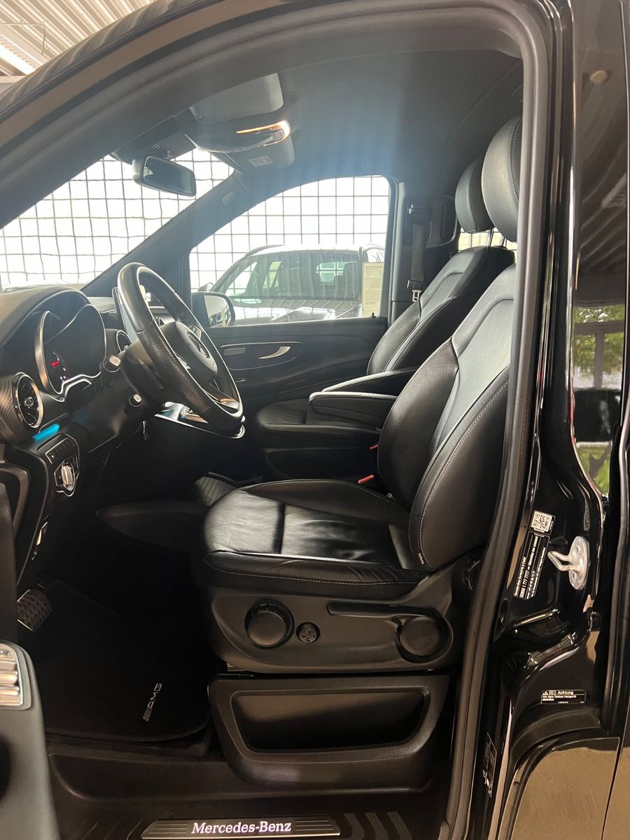 Fahrzeugabbildung Mercedes-Benz V 250 d EDITION AMG LINE kompakt *7.SITZER*
