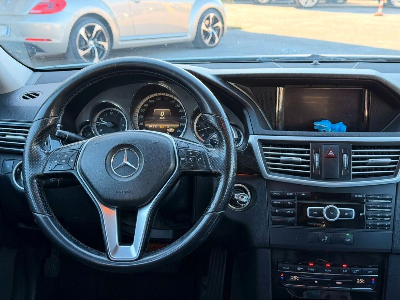 Mercedes-Benz E300 2012 — photo 10