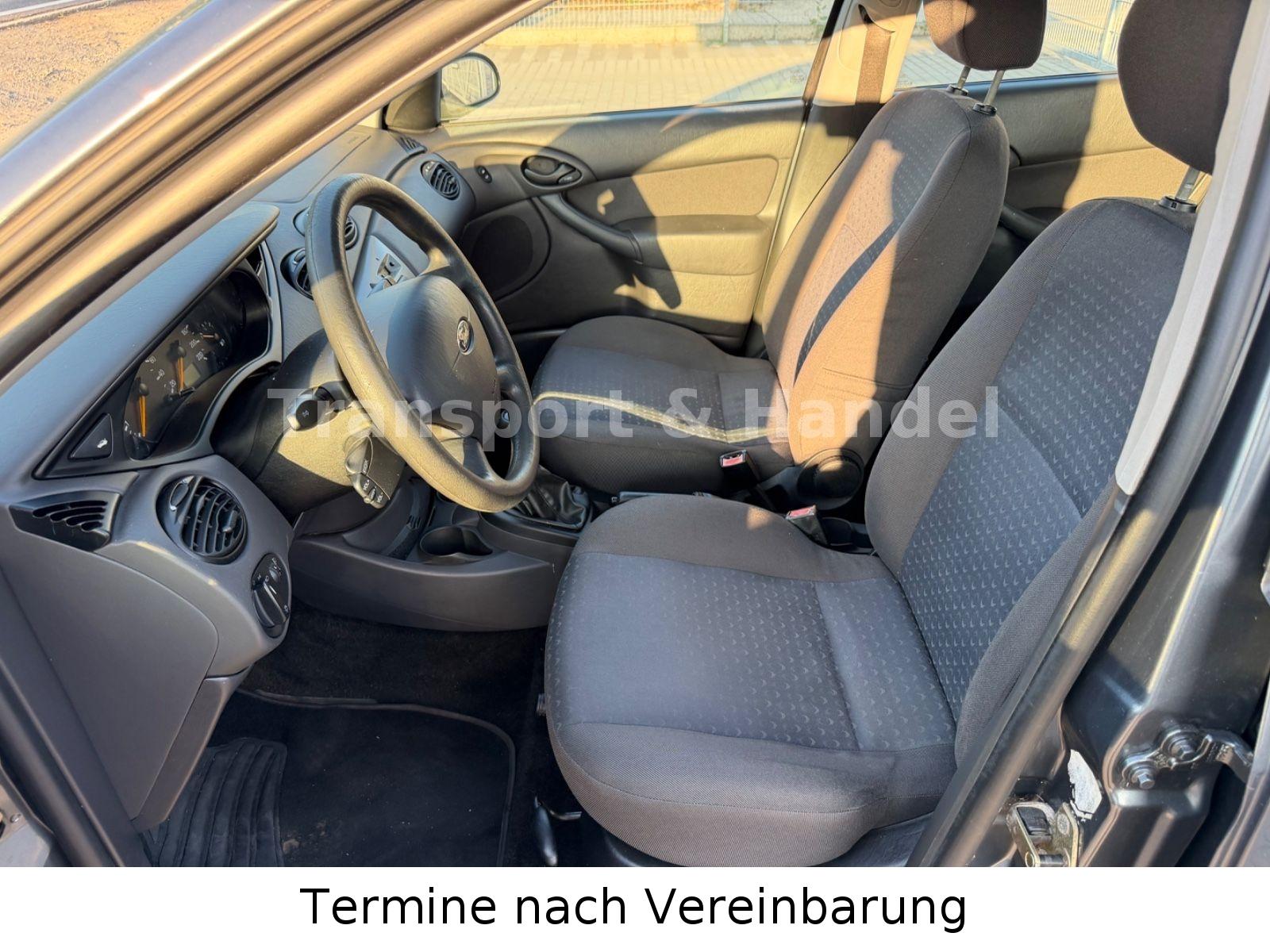 Ford Focus 2004 — photo 8