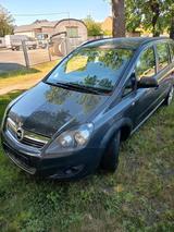 Opel Zafira - Opel Zafira Gebrauchtwagen in Leipzig