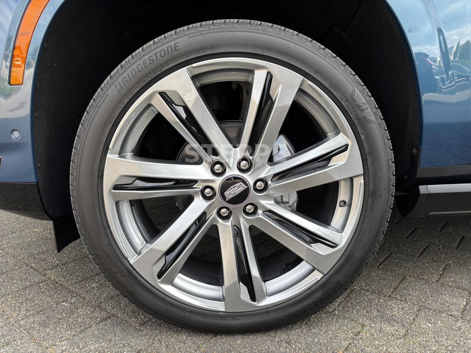 Cadillac Escalade FACELIFT MY26 6.2 V8 Sport Platinum 24"