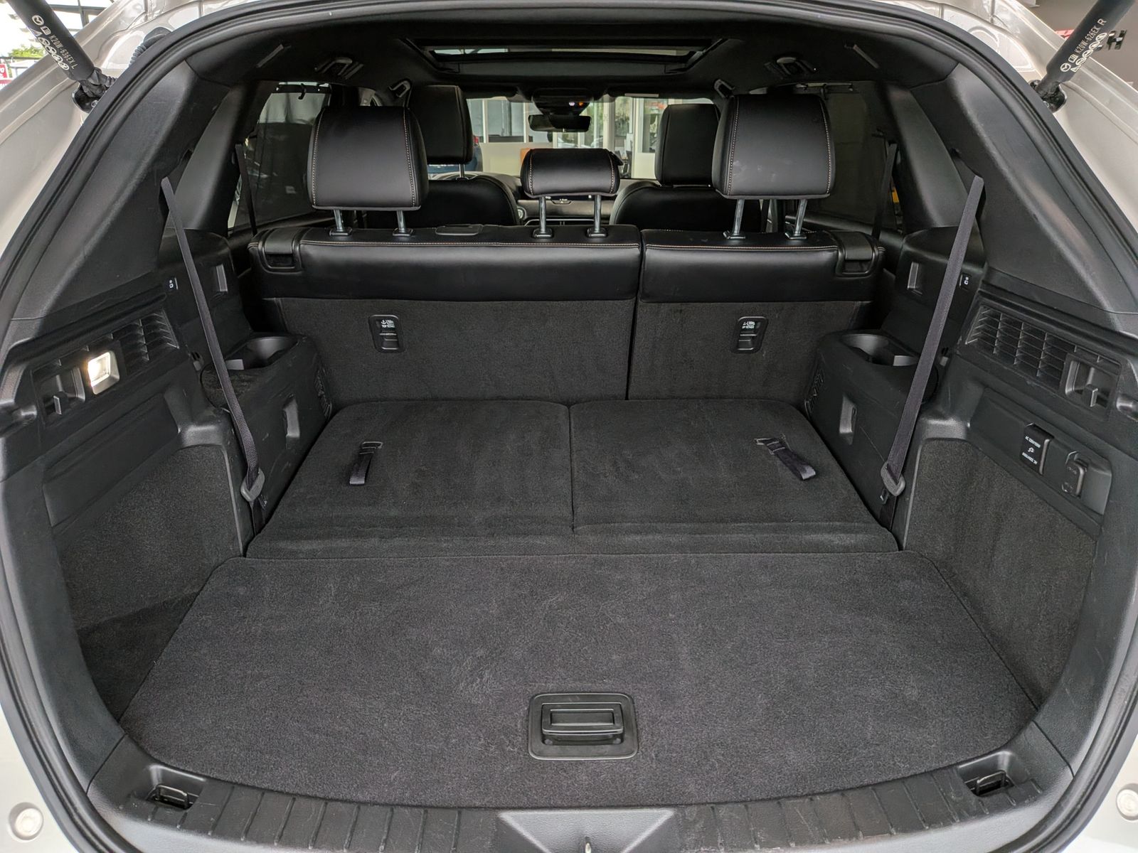 Vehicle image Mazda CX-80 3.3L E-SKYACTIV D 254 HOMURA+ 7-seat Pano