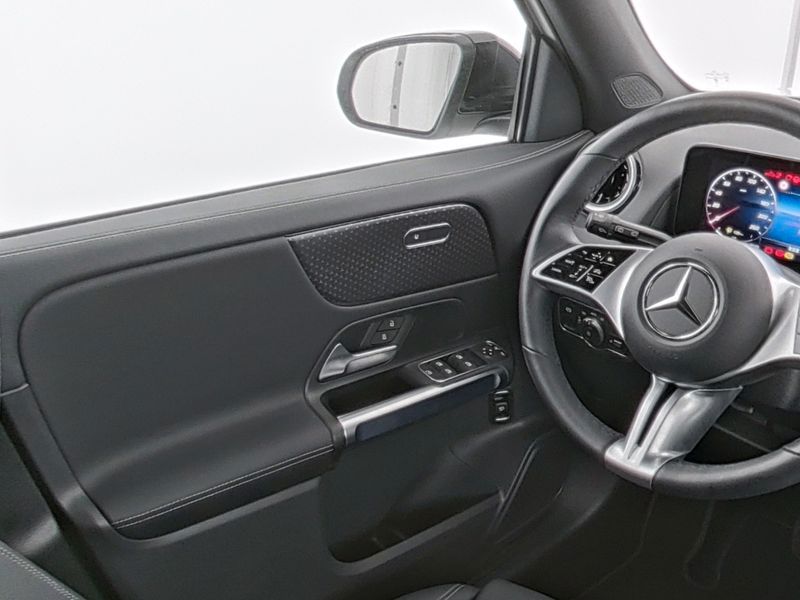 Mercedes-Benz GLB 180 NIGHT PROGRESSIVE MULTI AHK KAMERA PDC foto 10