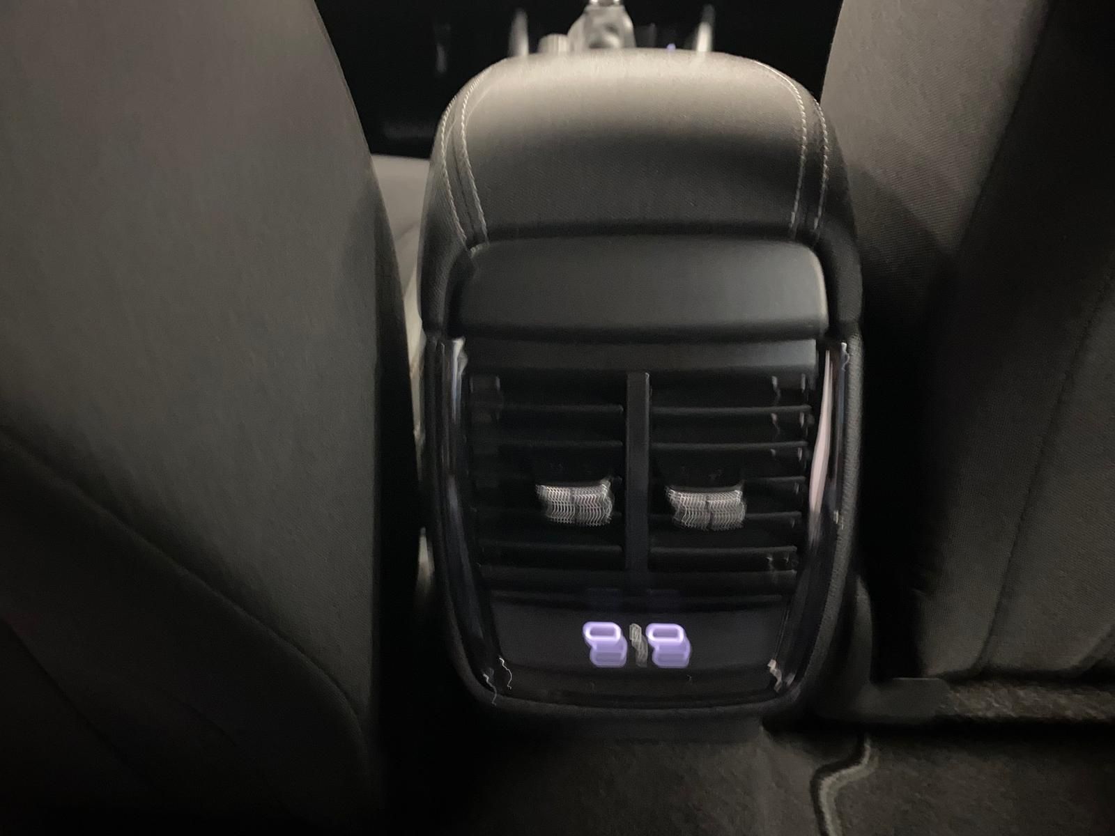 Fahrzeugabbildung SKODA Kamiq 1.0 TSI Selection AHK+APP+KLIMA+RFK+PDC+SI
