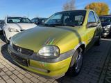 Opel Corsa 1.4 Benzin Automatik nur 63 000 km ! - Opel Corsa aus 1998: B