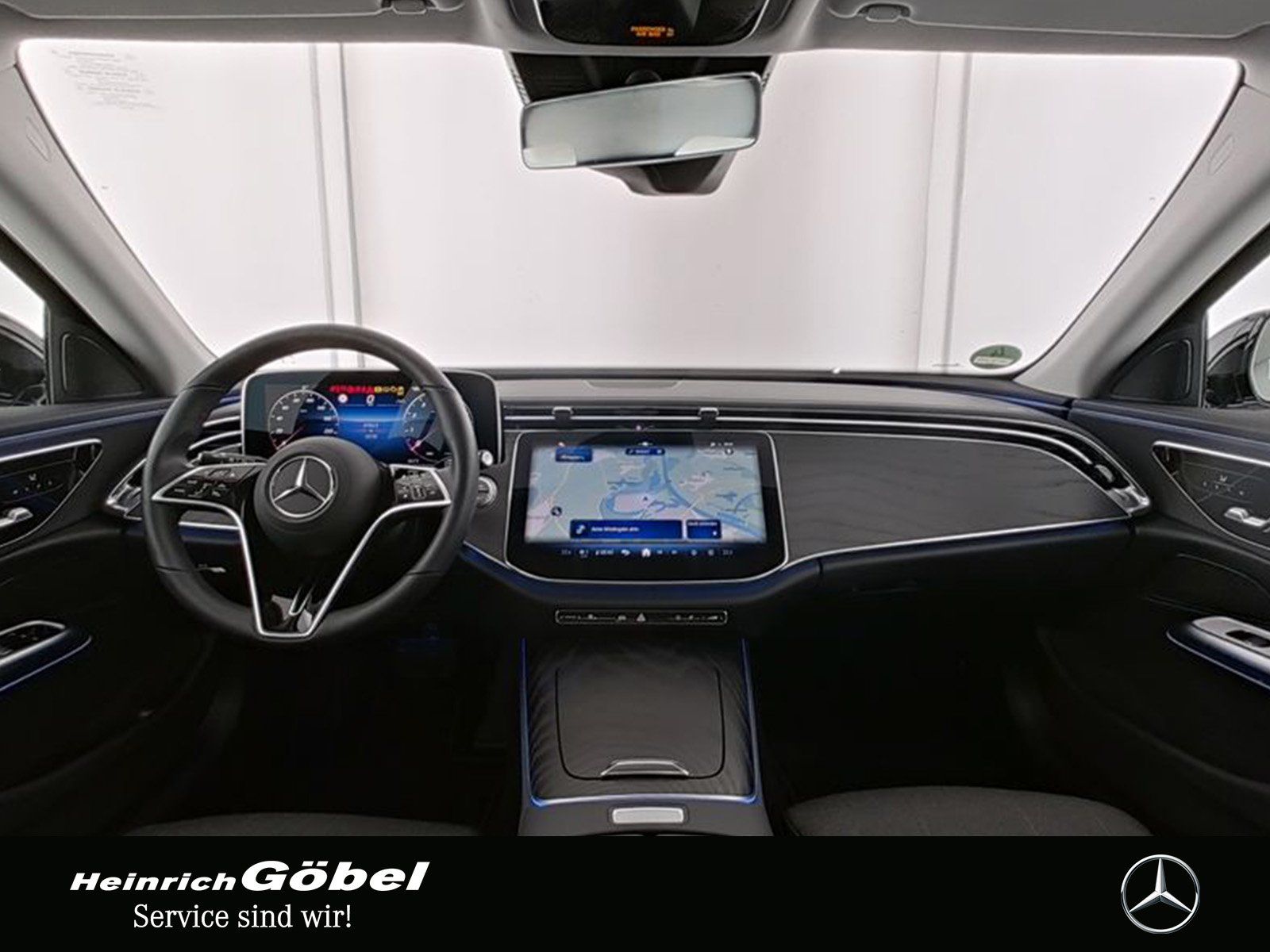 Fahrzeugabbildung Mercedes-Benz E 200 AVANTGARDE+DIGITAL.L+AHK+MEMORY+360°+SHZ