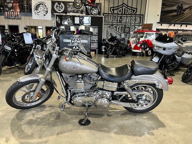 Fahrzeugabbildung Harley-Davidson Dyna Super Glide