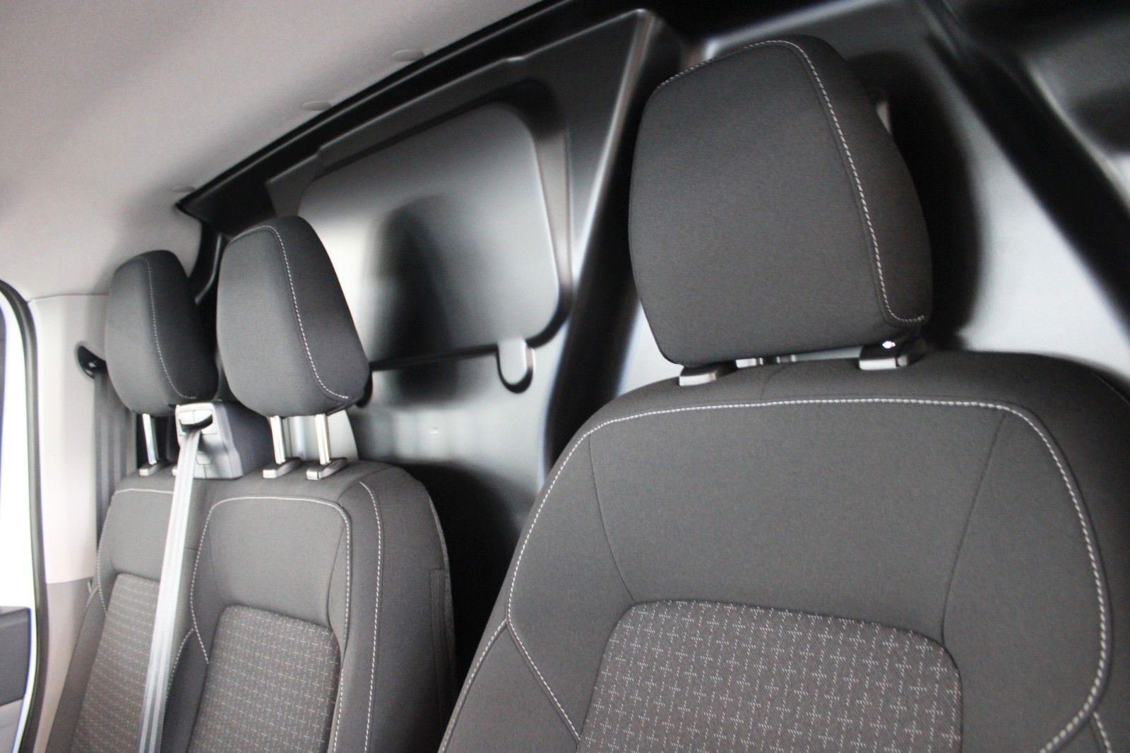 Fahrzeugabbildung Ford Transit Custom TREND PHEV L1 LED CAM Technologie