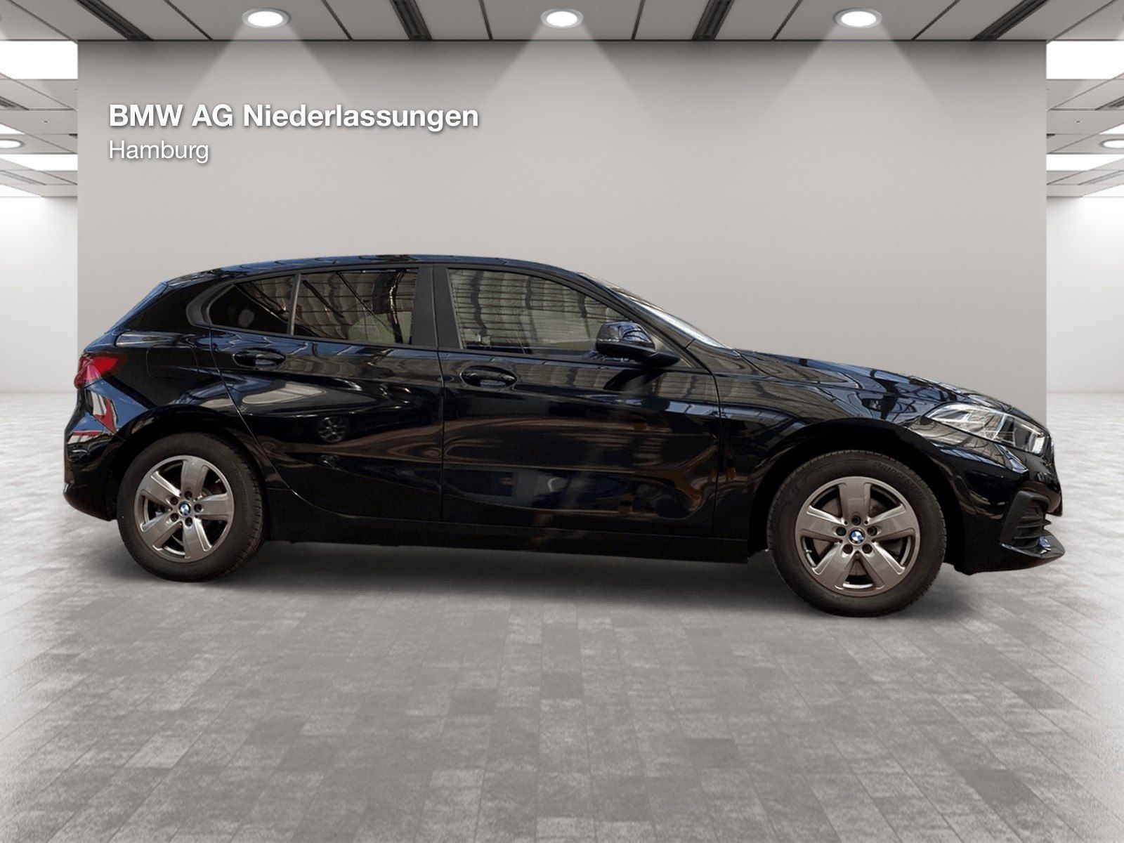 BMW 118i LiveCockpitProf Kamera Pano.Dach LED foto 4