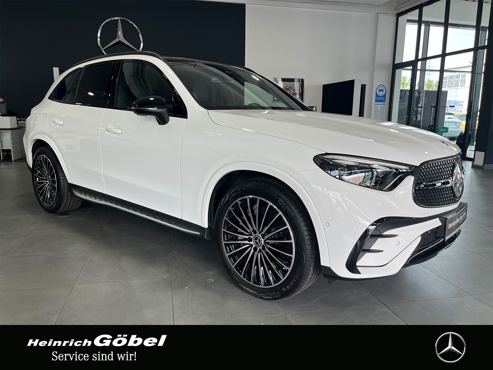 Fahrzeugabbildung Mercedes-Benz GLC 300 d 4M AMG+PANO+AHK+DIGITAL.L+NIGHT+WINTER