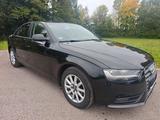 Audi A4 Lim. Attraction quattro*Navi*RfK - Audi A4: Schwarz, Limousine