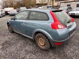 Volvo C30 1.6 D Momentum - Volvo C30: Blau