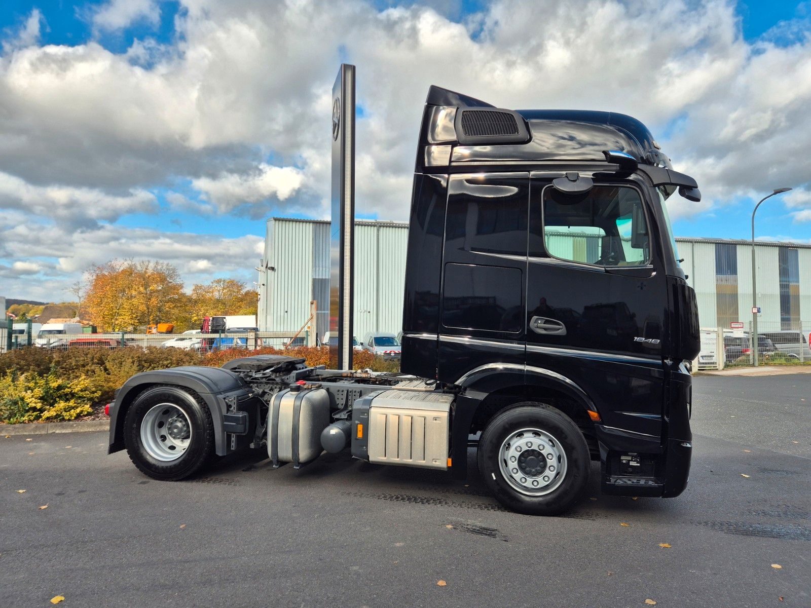 Fahrzeugabbildung Mercedes-Benz Actros 1848 LS Hydraulik Reatarder Standklima