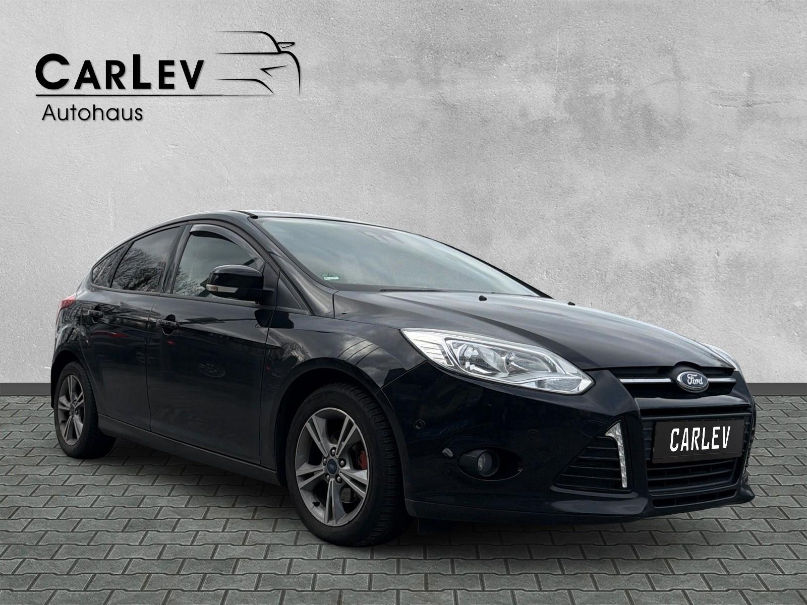 Ford Focus Lim. Trend Zahnriemen neu SHZ AluF PDC