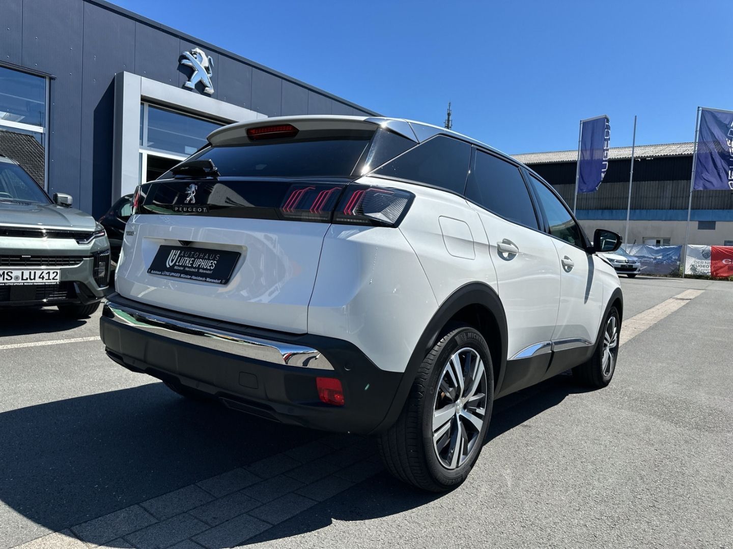 Fahrzeugabbildung Peugeot 3008 Allure 1.2 PureTech 130 Navi CarPlay Androi