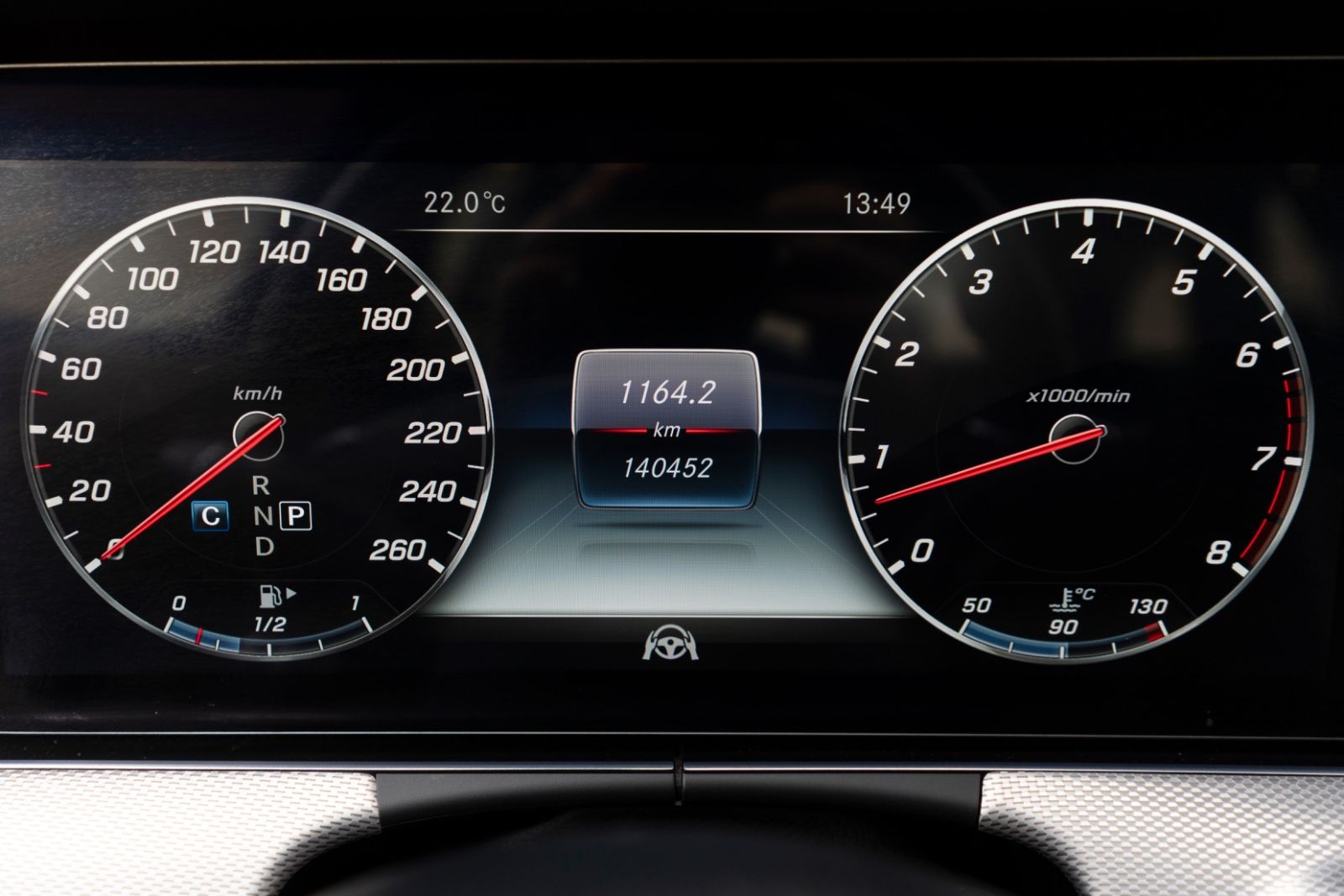 Fahrzeugabbildung Mercedes-Benz E 400 AMG 4MATIC LED KAM NAV ALC 8FACH AHK ACC