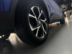 TOYOTA C-HR Team D 1.2 16V Turbo KAT