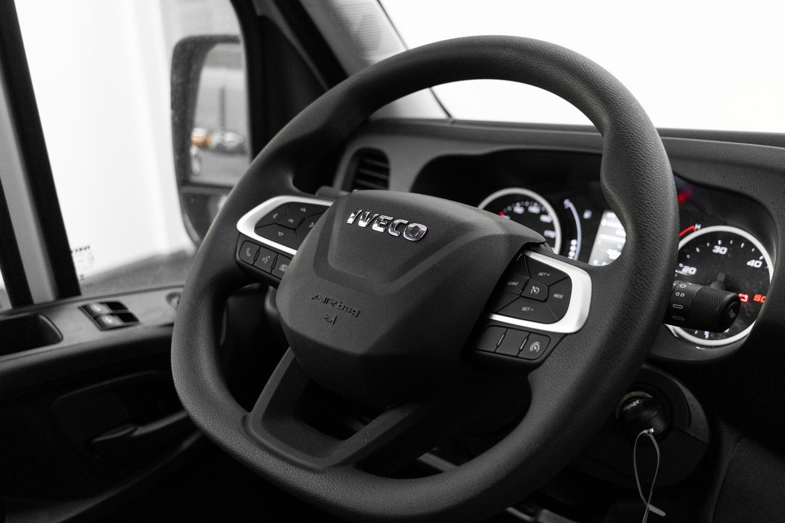 Fahrzeugabbildung Iveco Daily 35S14 EA8V AUTOMATIK KASTENWAGEN hoch+lang