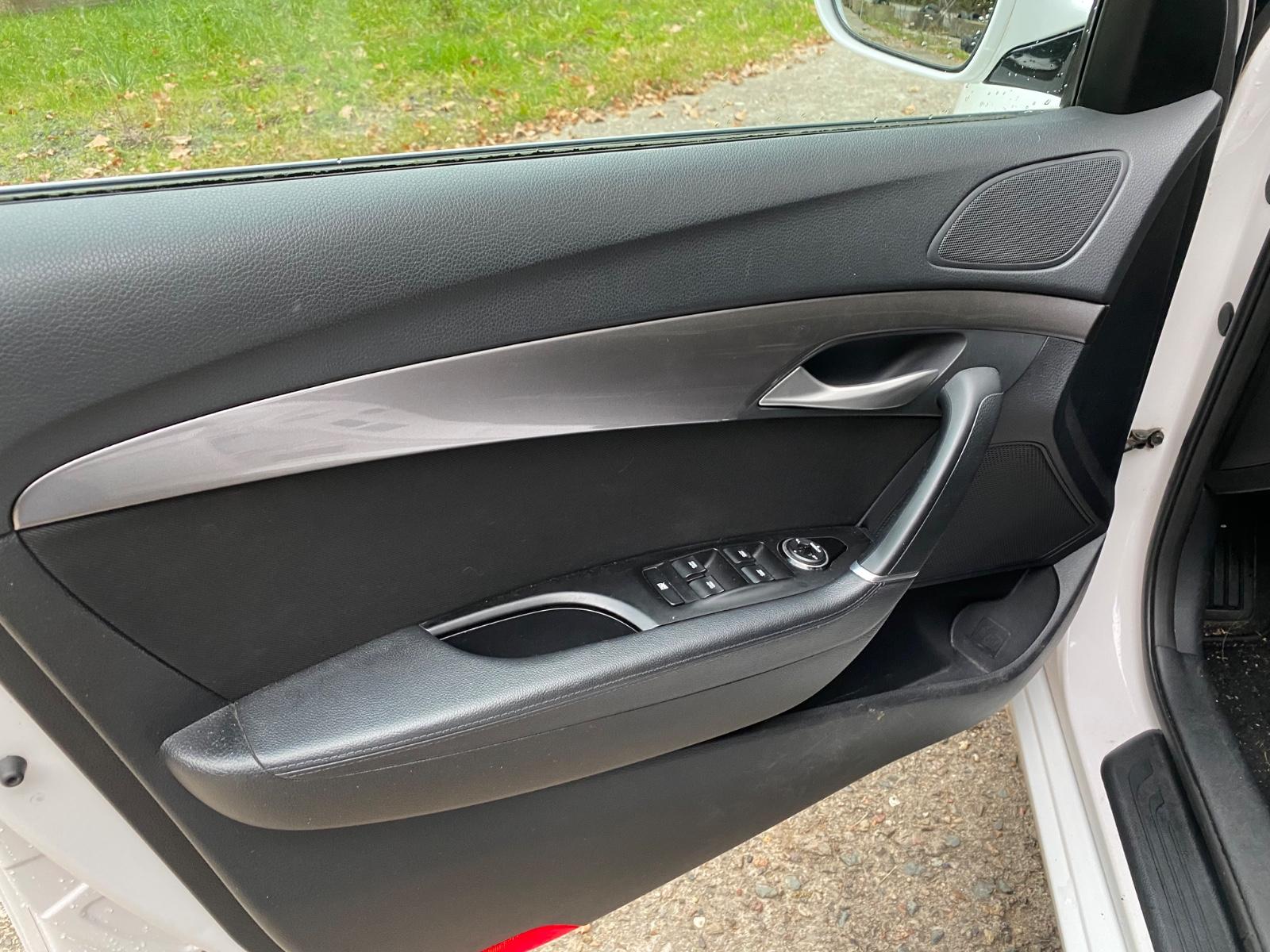 Hyundai i40 2012 — photo 11
