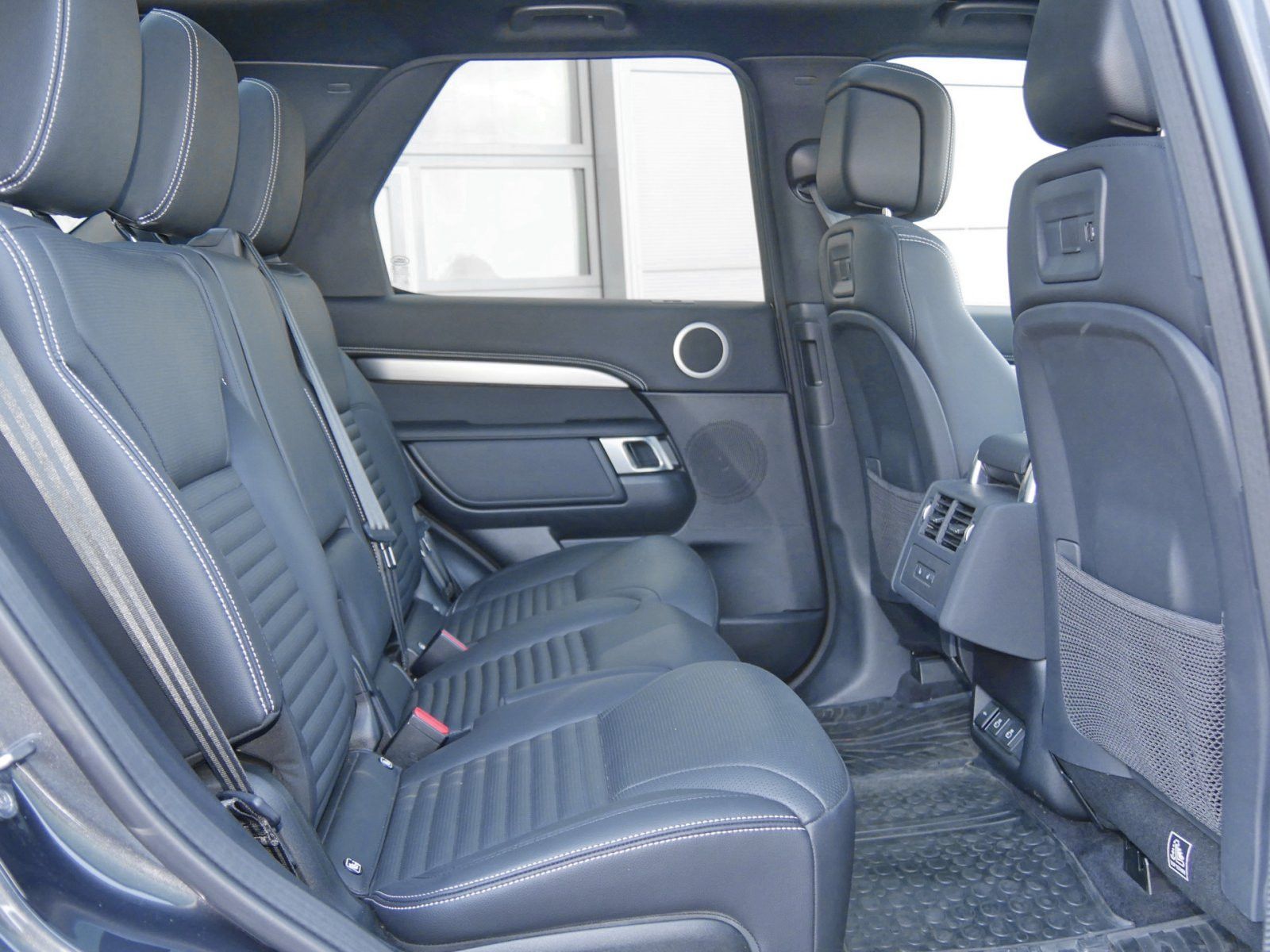Land Rover Discovery 5 R-Dynamic SE D250 AWDTrittbretter foto 5