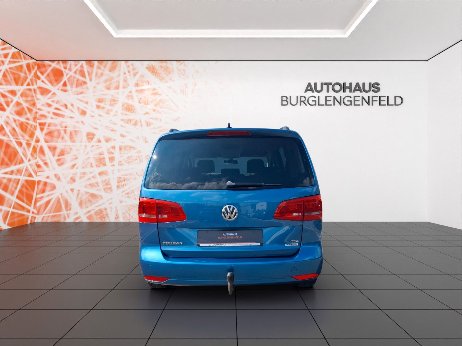 Fahrzeugabbildung Volkswagen Touran Comfortline BMT ! 7-Sitzer ! Navi ! AHK !