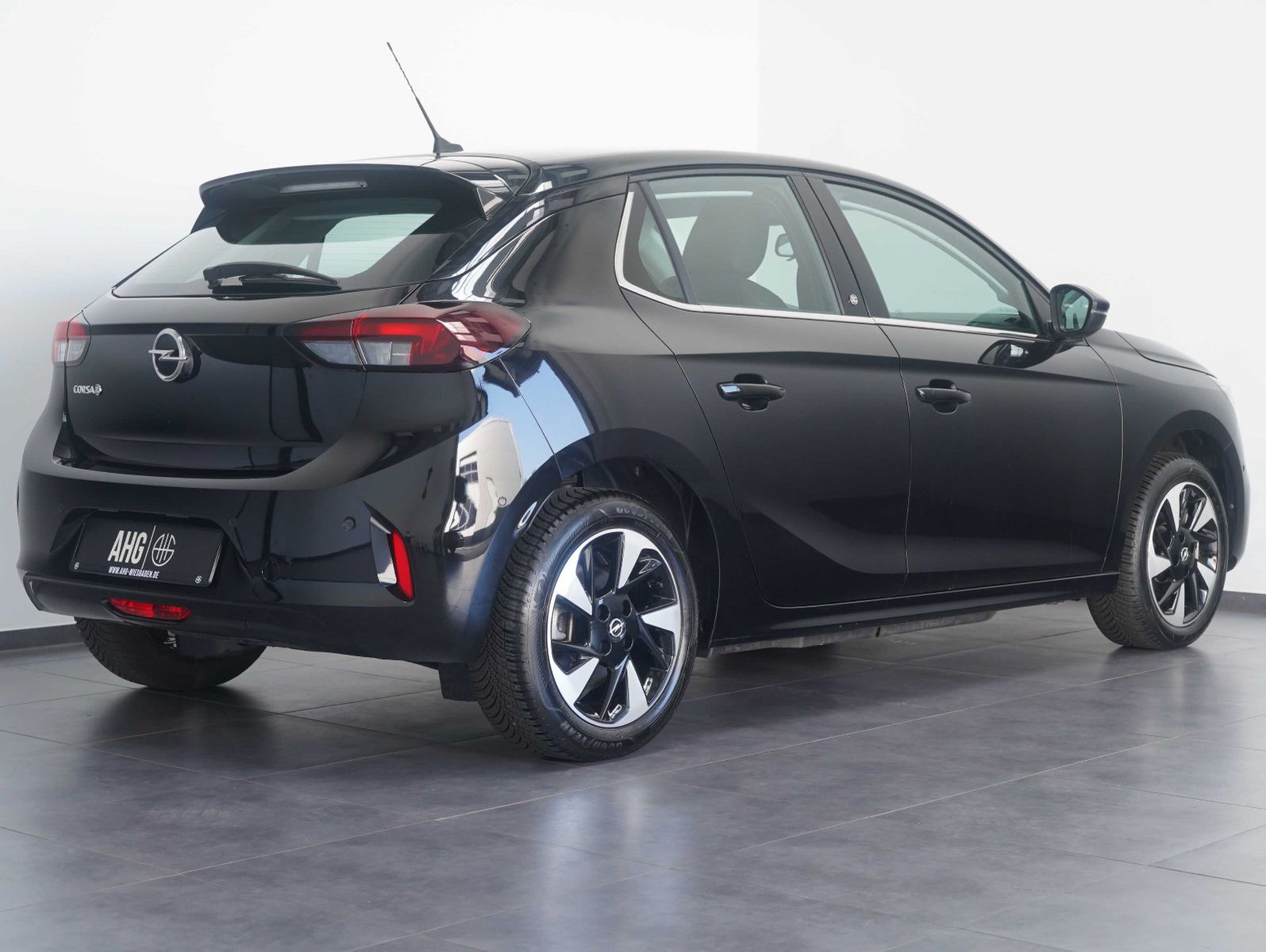 Fahrzeugabbildung Opel Corsa F e Elegance 11KW/LED/DAB/CARPLAY/SOH