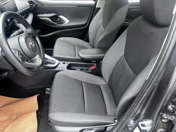 Toyota Yaris - 6