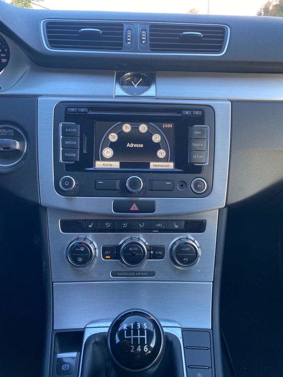 Volkswagen Passat 2013 — photo 13
