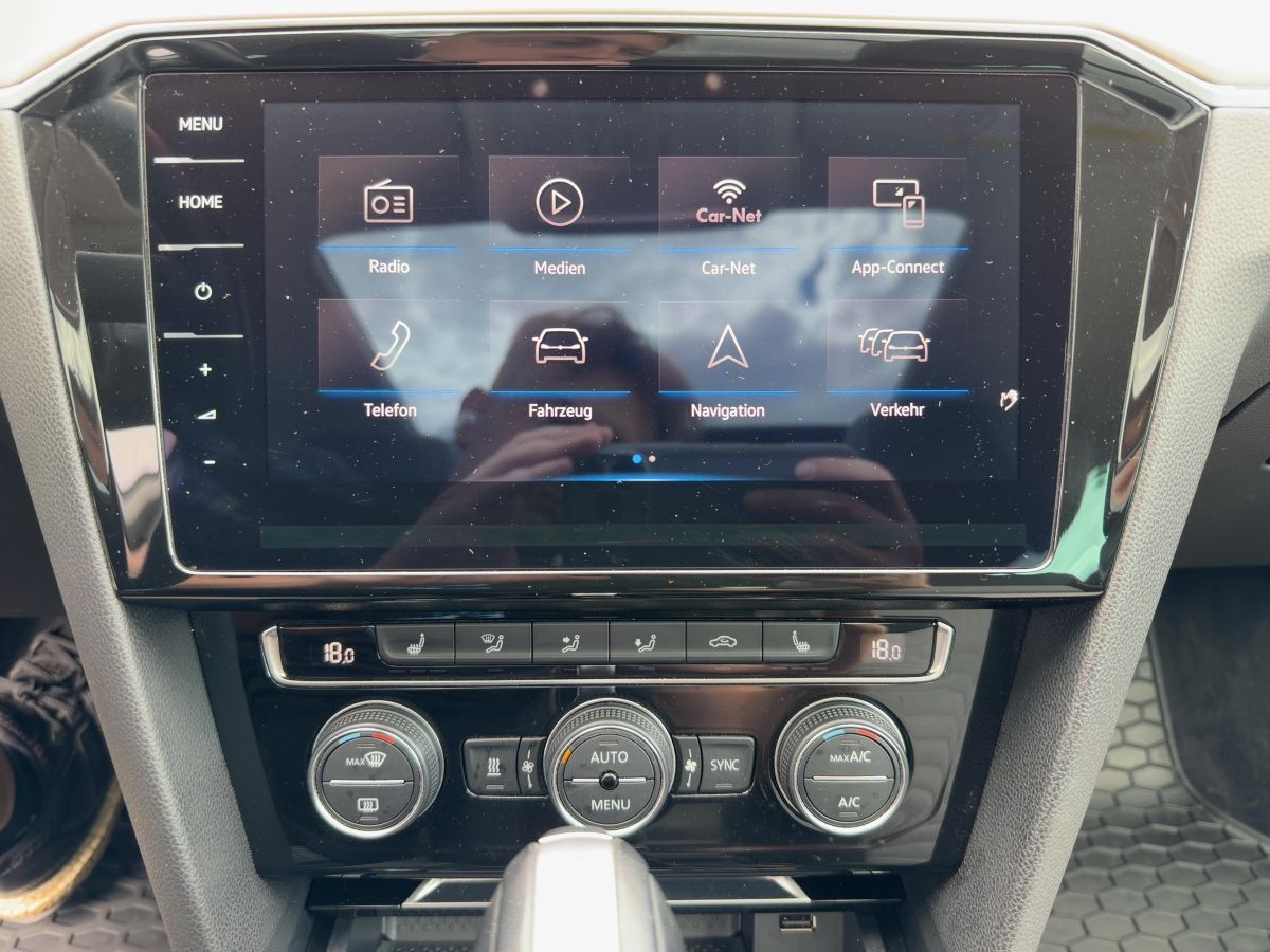 Volkswagen Passat Variant 2.0 TSI DSG Highline Navi LED Pan foto 14