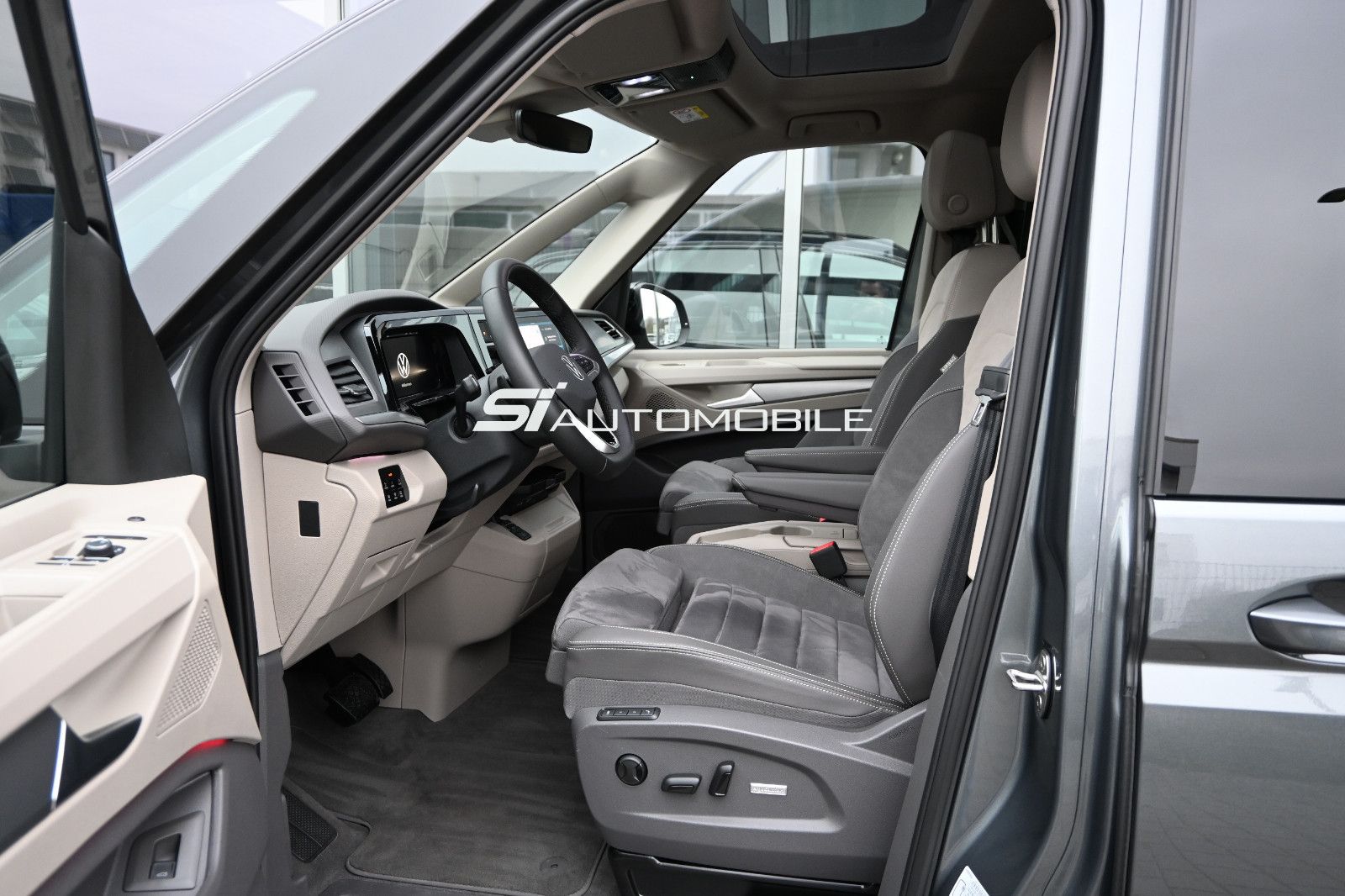 Fahrzeugabbildung Volkswagen T7 Multivan 2.0 TSI DSG Lang Edition °360°STHZ°