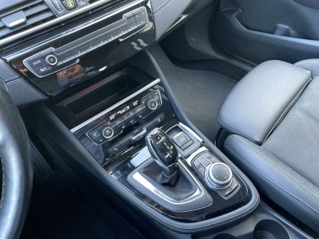 Fahrzeugabbildung BMW 218 Active Tourer xDrive Sport Line Autom., Navi