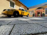 Ford Crown Victoria original NYC Yellow Ca... - Ford Crown Benziner Gebrauchtwagen