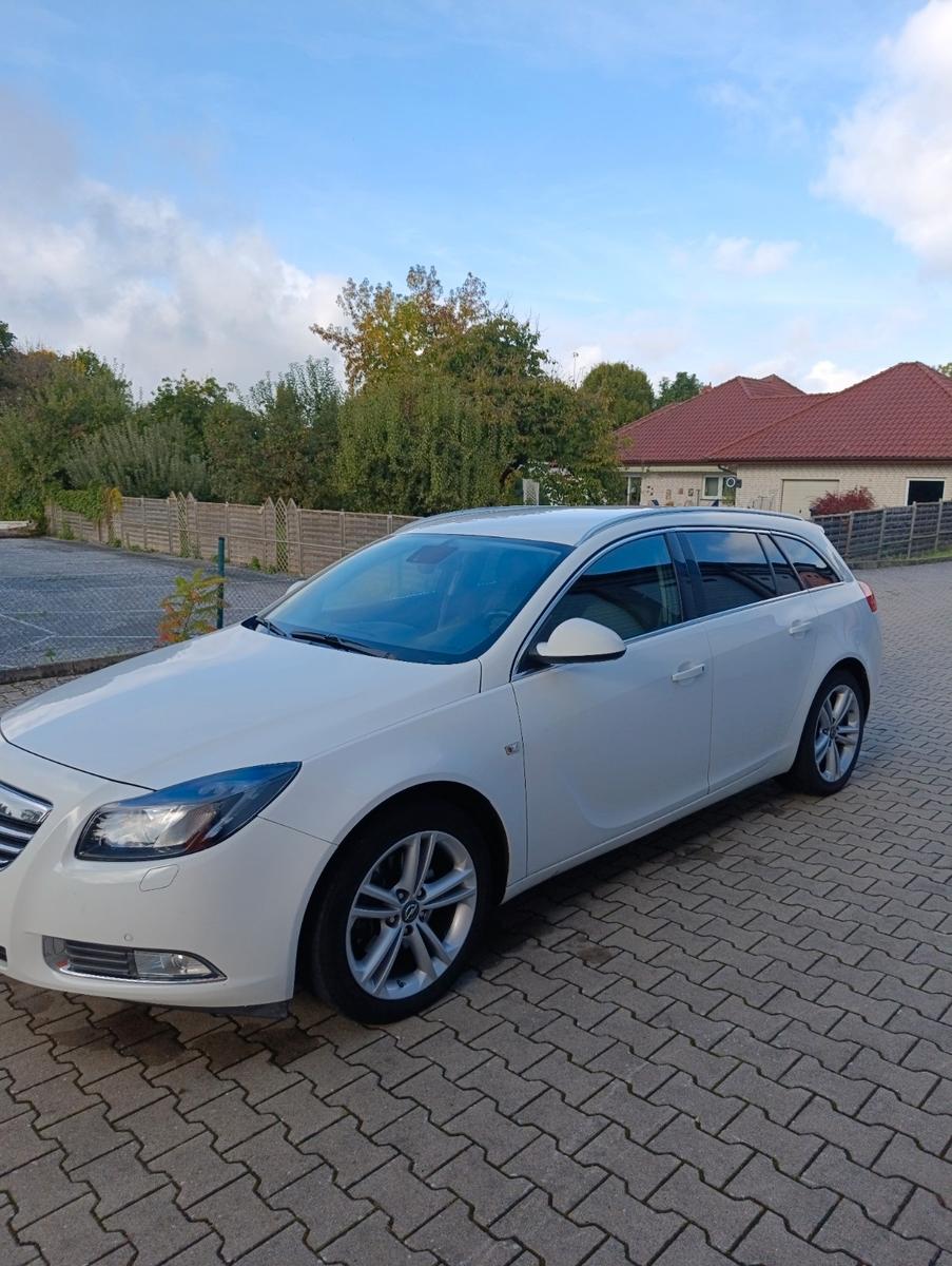 Opel Insignia, 2011