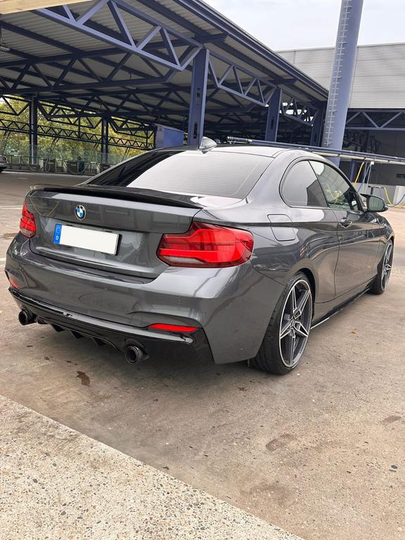 BMW 220