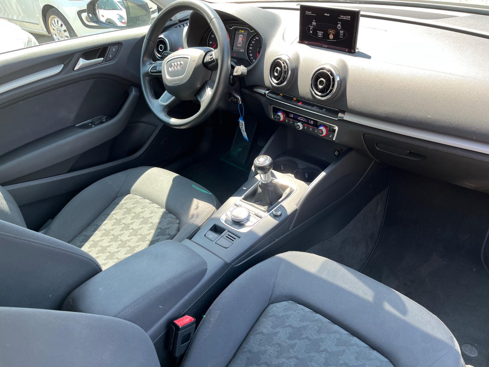 Audi A3 attraction*Garantie