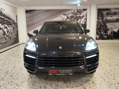 Fahrzeugabbildung Porsche Cayenne Coupe E-Hybrid *SPORT-CHRONO* (MATRIX/PA