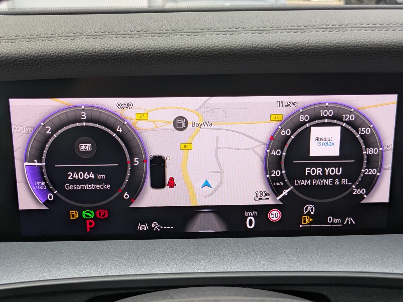 Fahrzeugabbildung Volkswagen Tayron 2.0 TDI 4M R-Line BLACK*7S*IQ*LEDER*PANO