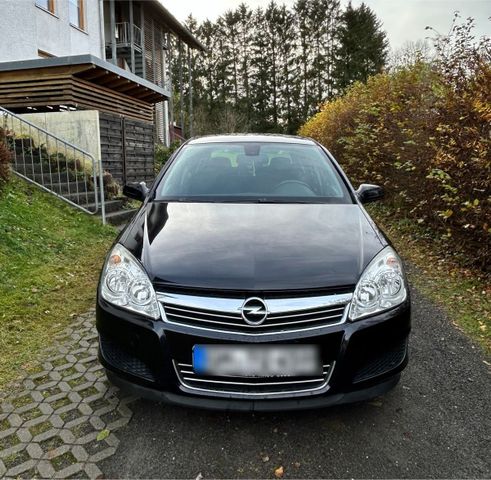 Opel Astra h  ( TÜV NEU)