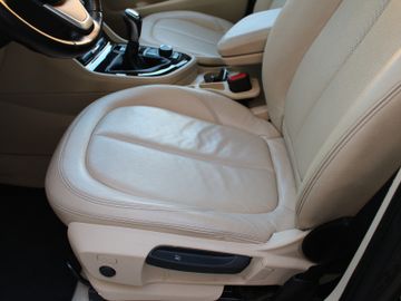BMW 218 - 12