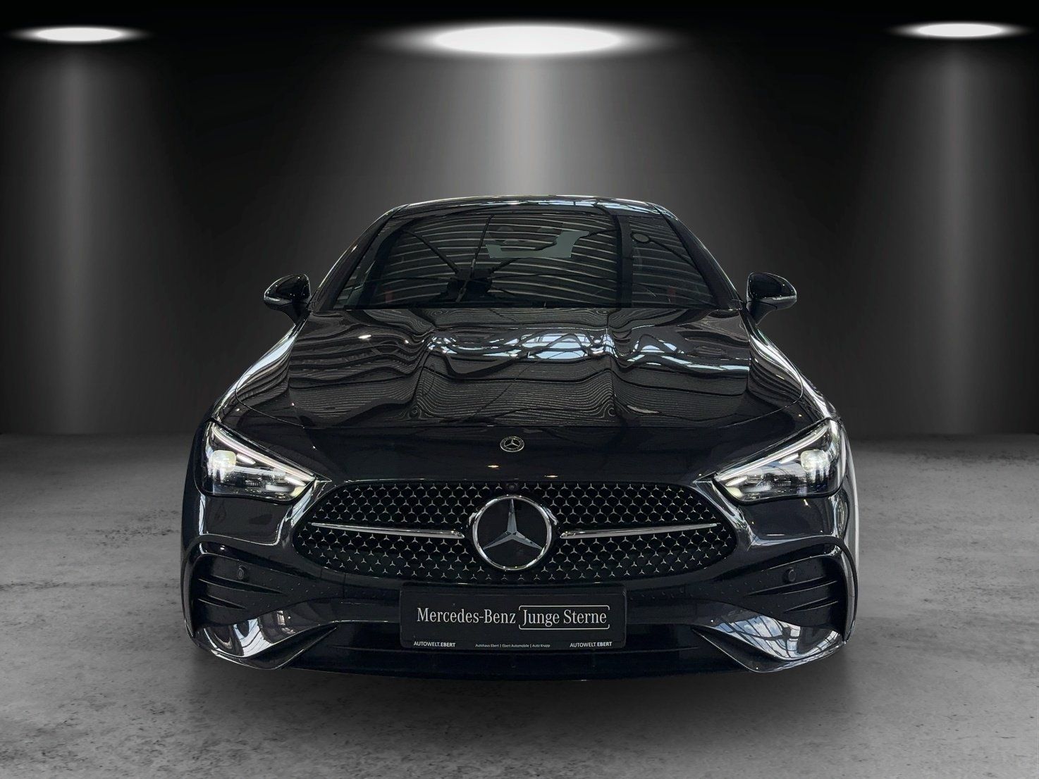 Fahrzeugabbildung Mercedes-Benz CLE 300 4M AMG Prem DISTRO Pano Memo KeyGo Night