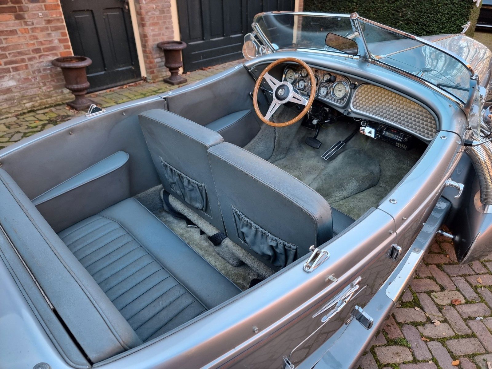 Fahrzeugabbildung Chevrolet Auburn Speedster/Unikat mit einmaligem Anhänger