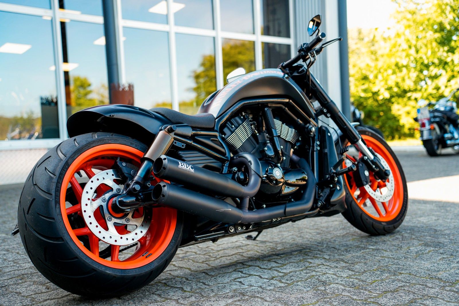 Fahrzeugabbildung Harley-Davidson VRSDCX Night Rod Special - BBC Dragbar AIRRIDE