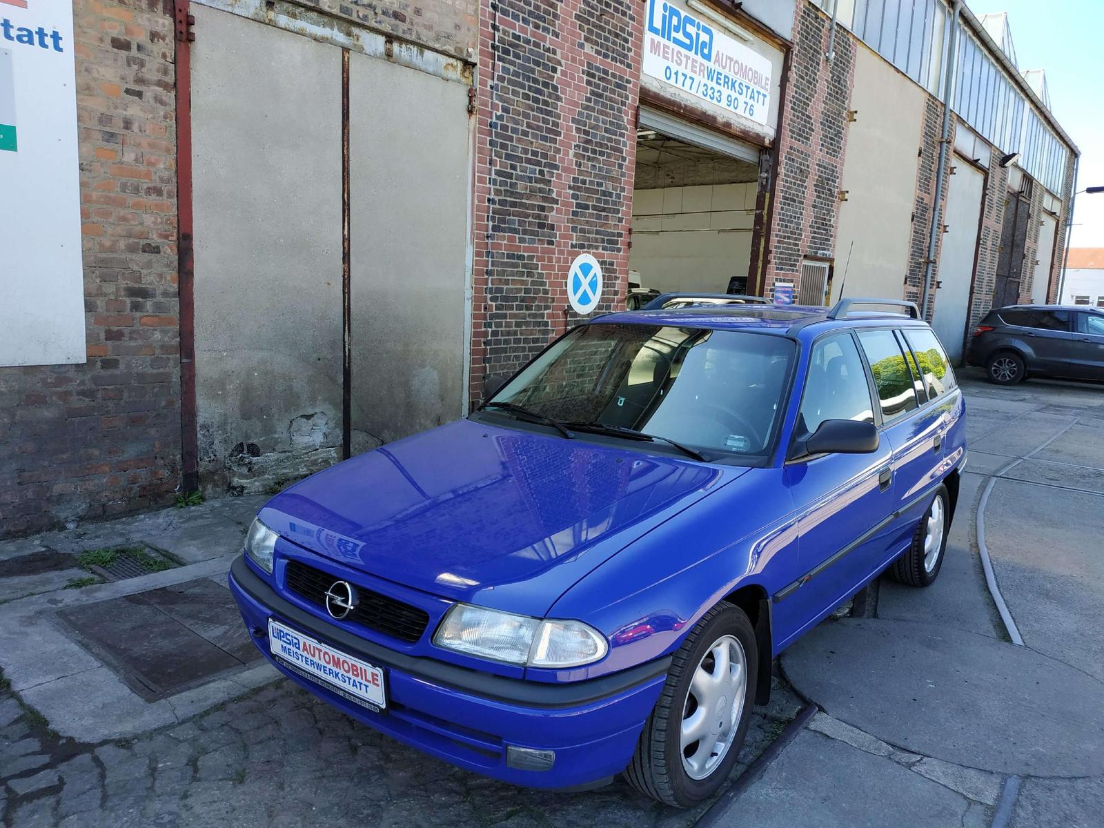 Opel Astra Caravan 16V/ TÜV NEU / Klima/ 8fach bereif