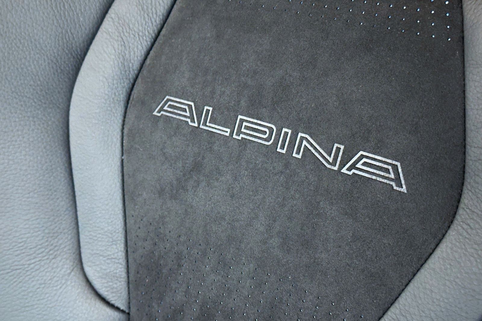 Fahrzeugabbildung ALPINA B5 GT 4.4 Limousine - 1 of 60