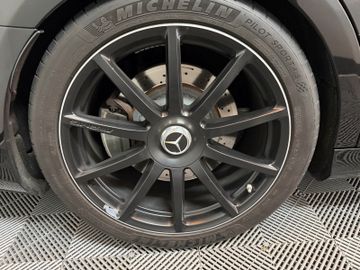 Mercedes S 560 - 12