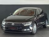 Volkswagen Passat 2.0 DSG 4Motion/Highline/360°/SHZ/2.HAND - Volkswagen Passat: 4motion