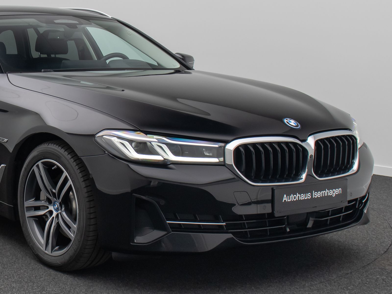 Fahrzeugabbildung BMW 520e  360° Laser HUD DAB H/K ACC Komfort Alarm